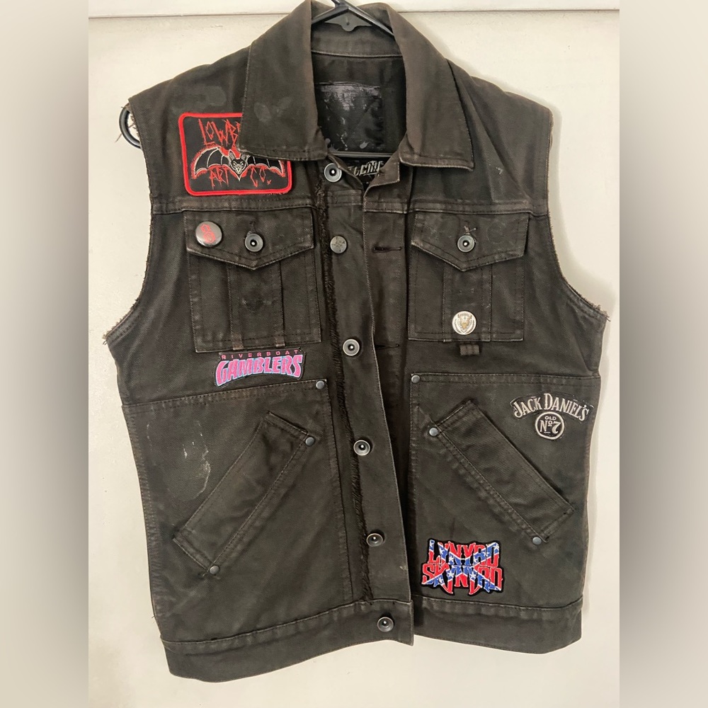 Kill City patched vest